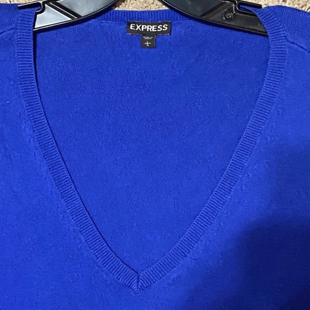 Express sweater - Picture 2 of 2
